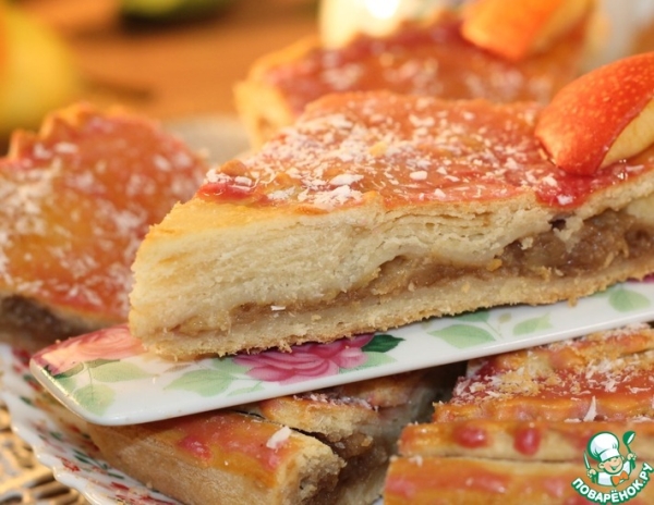 Мягкое яблочное пирожное с помадкой