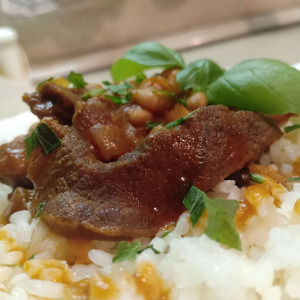 Мясо с фасолью в томатном соусе Мясо с фасолью в томатном соусе