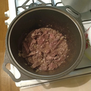 Мясо с фасолью в томатном соусе Мясо с фасолью в томатном соусе