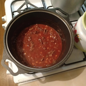 Мясо с фасолью в томатном соусе Мясо с фасолью в томатном соусе