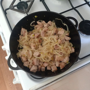 Мясо, тушеное со сметаной Мясо, тушеное со сметаной