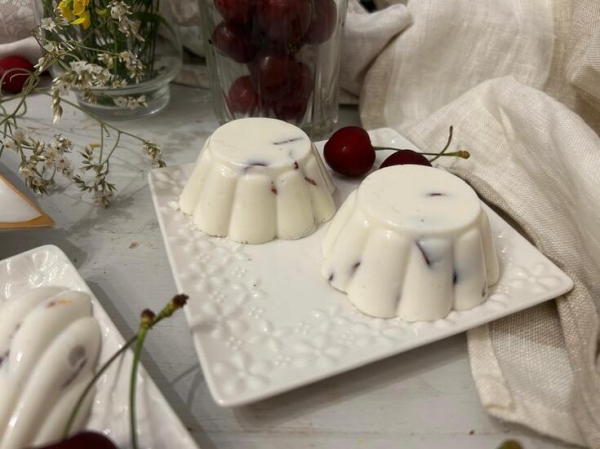 Мятное бланманже с черешней#пушкинкулинар