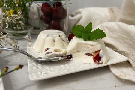 Мятное бланманже с черешней#пушкинкулинар