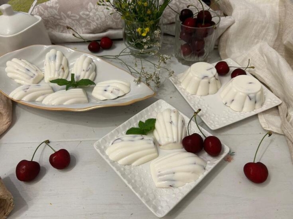 Мятное бланманже с черешней#пушкинкулинар