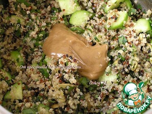 Мятный салат из киноа с зеленью