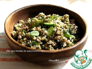 Мятный салат из киноа с зеленью