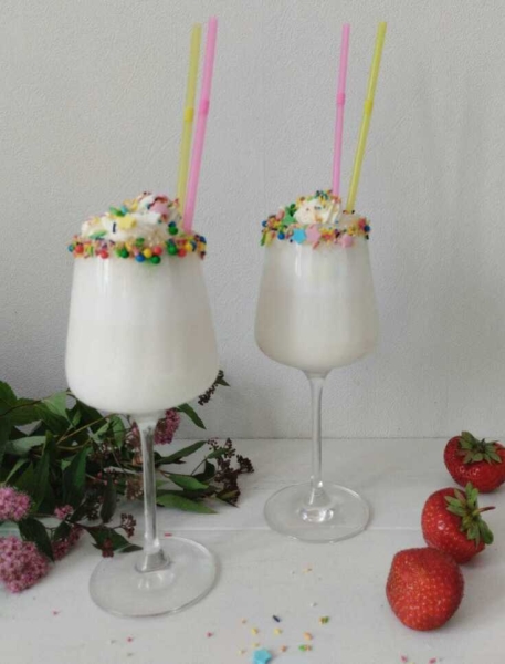 Молочно-ванильный коктейль