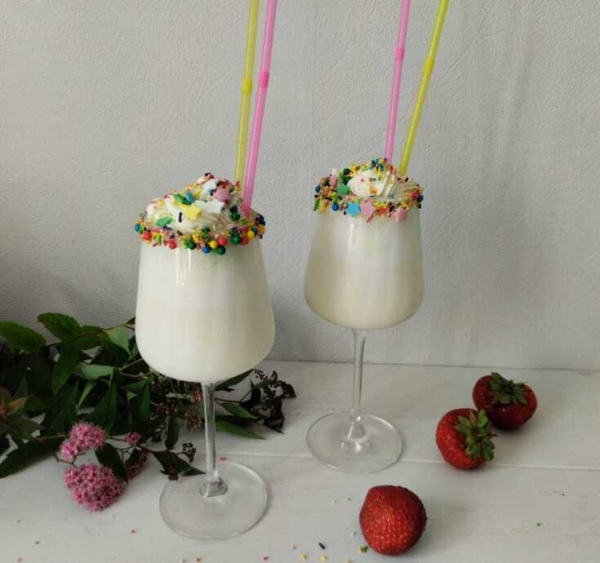 Молочно-ванильный коктейль