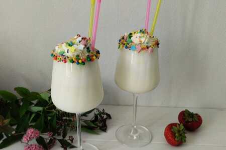 Молочно-ванильный коктейль