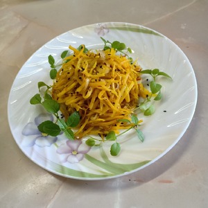 Морковный салат с перцем чили Морковный салат с перцем чили