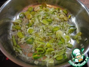 Морской окунь с грибами и пореем Морской окунь с грибами и пореем