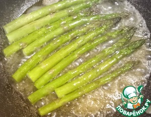 Морской окунь со спаржей Морской окунь со спаржей