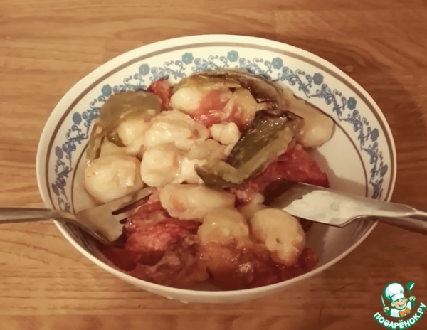 Ньокки, запеченные с помидорами и моцареллой