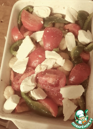 Ньокки, запеченные с помидорами и моцареллой