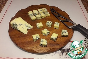 Новогодний салат мандариновый с сыровяленой индейкой Новогодний салат мандариновый с сыровяленой индейкой