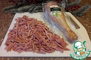 Новогодний салат с ананасами и индейкой Новогодний салат с ананасами и индейкой