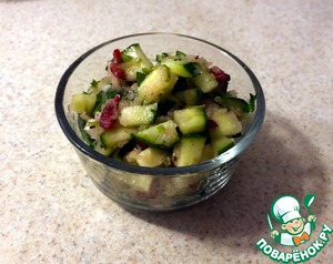 Огурцы с клюквой и запеченным яблоком Огурцы с клюквой и запеченным яблоком