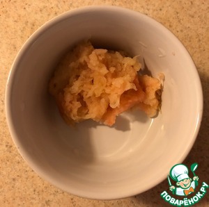 Огурцы с клюквой и запеченным яблоком Огурцы с клюквой и запеченным яблоком