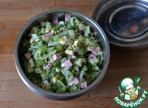 Окрошка с редькой и минеральной водой