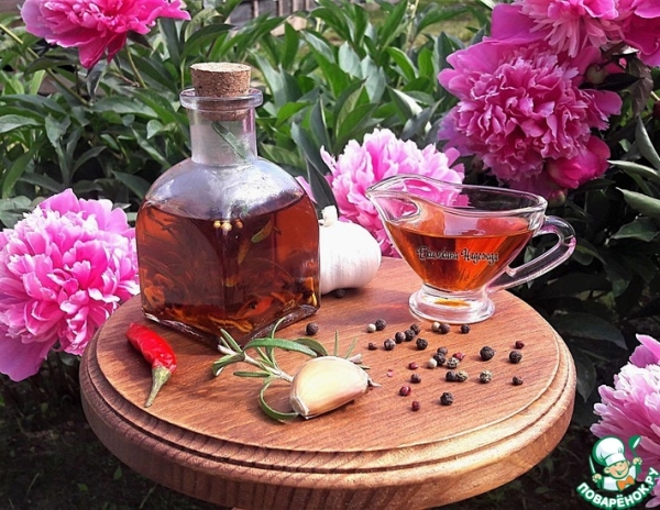 Оливковое масло со специями-классная заправка к салатам