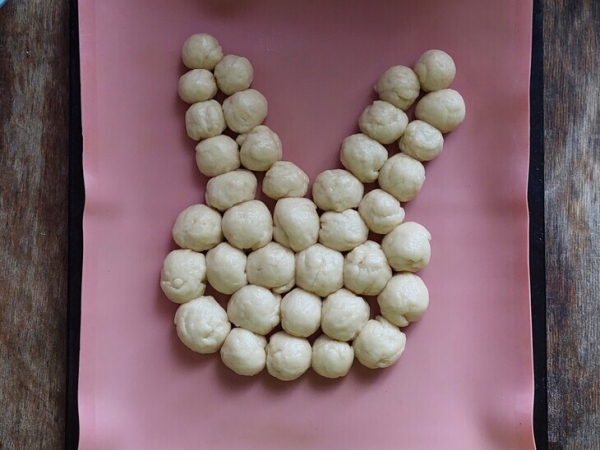 Отрывной пирог "пасхальный кролик" Отрывной пирог "пасхальный кролик"