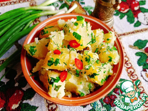Отварной картофель с сезонной зеленью