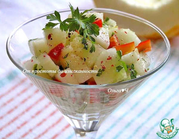 Овощной салат с дыней