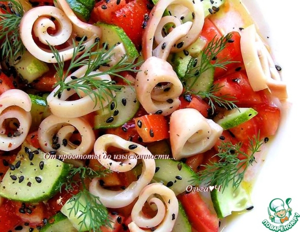 Овощной салат с кальмарами Овощной салат с кальмарами