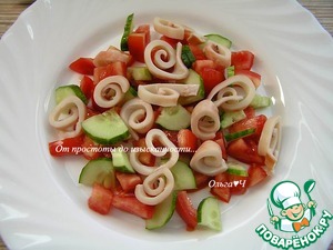 Овощной салат с кальмарами Овощной салат с кальмарами