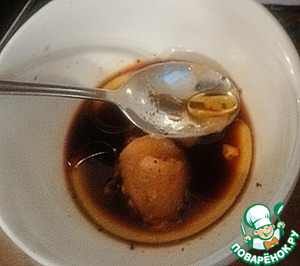 Палестинский салат с персиками и орехами
