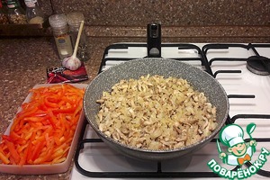 Паприкаш с курицей и рисом