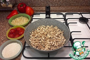 Паприкаш с курицей и рисом