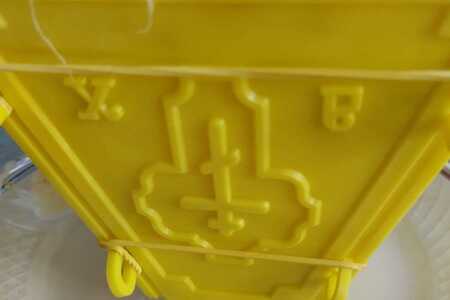 Пасха со сгущенным молоком и сушеной земляникой