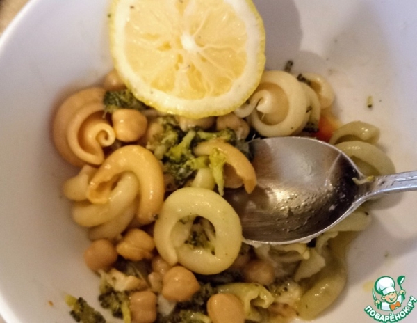 Паста с брокколи и мисо Паста с брокколи и мисо