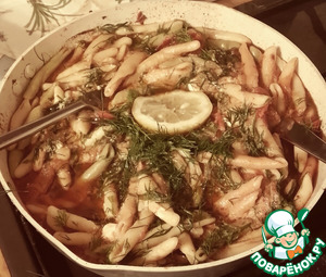 Паста с чили, фетой и укропом