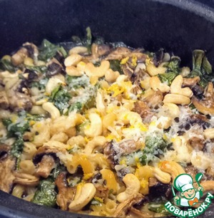 Паста с грибами, шпинатом и кешью Паста с грибами, шпинатом и кешью
