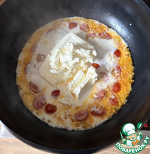 Паста с креветками в сырном соусе