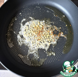 Паста с креветками в сырном соусе