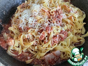 Паста с помидорами и тунцом Паста с помидорами и тунцом