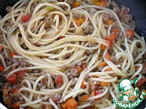 Паста торкио с рагу из ягненка