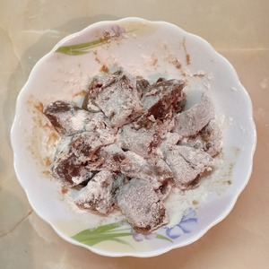 Печень говяжья с луком Печень говяжья с луком