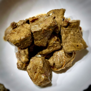 Печень говяжья. Жареная с луком