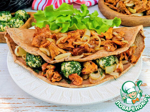 Печёночные блины с лисичками и сыром