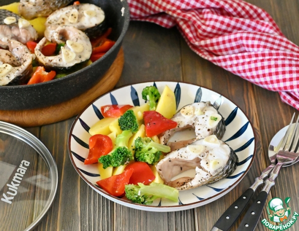 Пеленгас, тушеный с картошкой и овощами