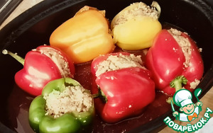 Перцы, начиненные булгуром, бараниной и томатами