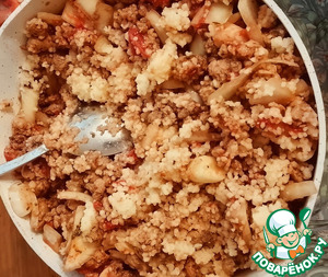 Перцы, начиненные булгуром, бараниной и томатами