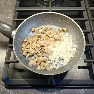 Перец, фаршированный фаршем и грибами Перец, фаршированный фаршем и грибами