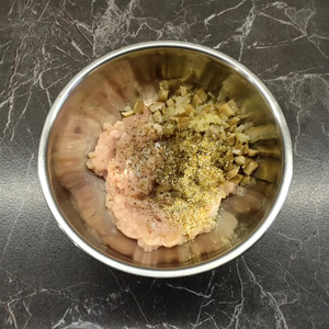 Перец, фаршированный фаршем и грибами Перец, фаршированный фаршем и грибами