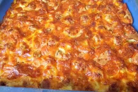 Пирог с фрикадельками и грибами