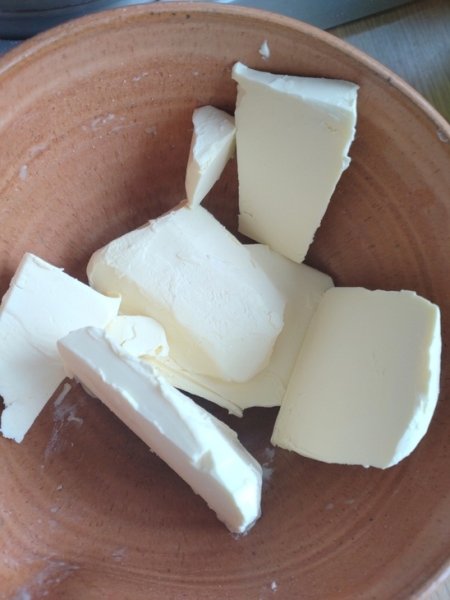 Пирог с халвой как кулич Пирог с халвой как кулич